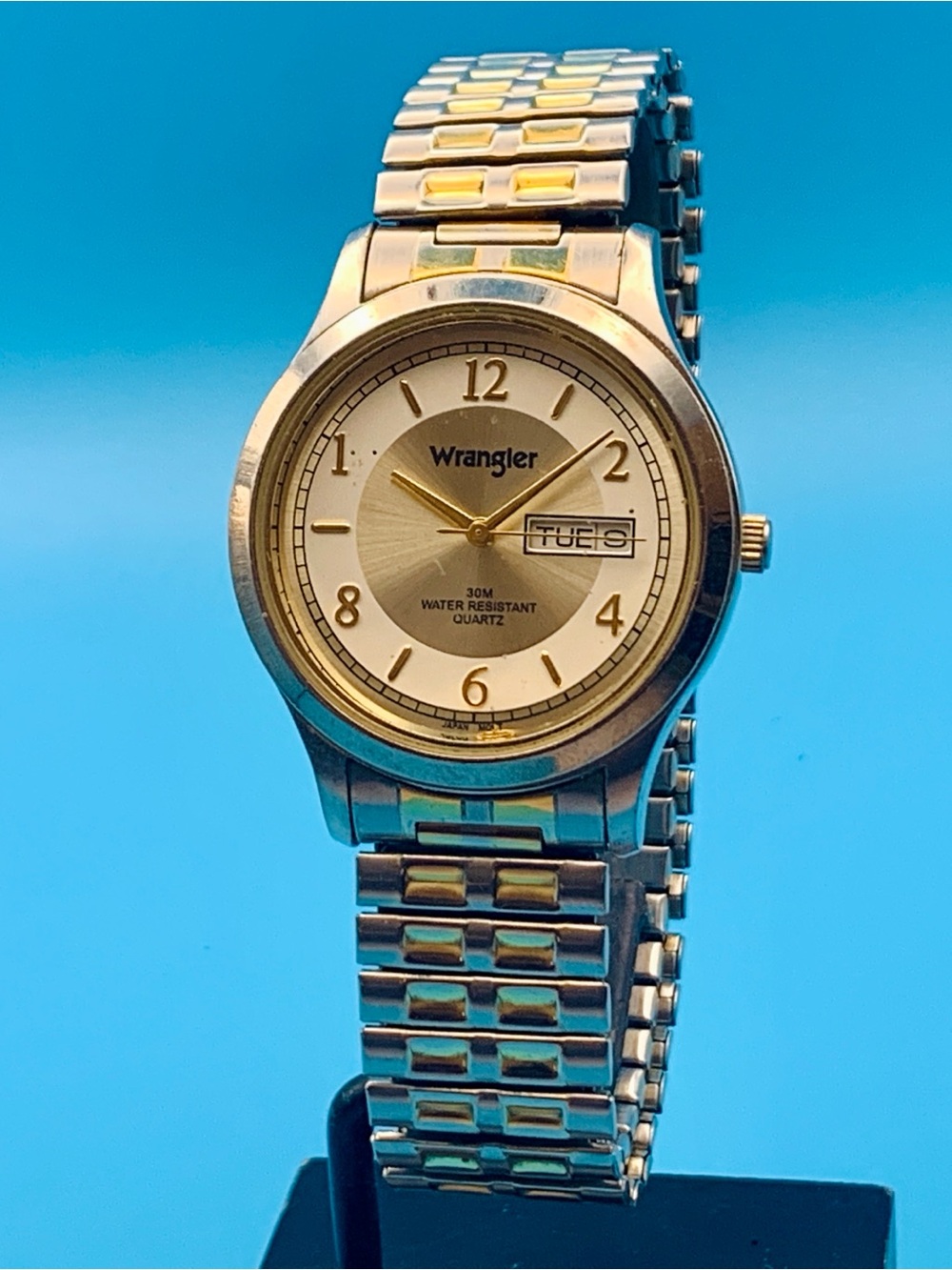 WRANGLER HERO Men’s Vintage Quartz Wristwatch Day Date Two Tone Works New Batt